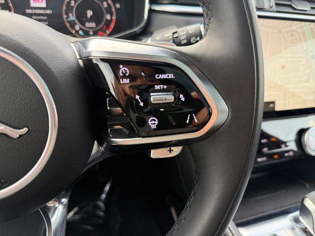صورة مصغرة 23 لـ 2026 Jaguar F-PACE R-DYNAMIC S P250 AWD AUTOMATIC