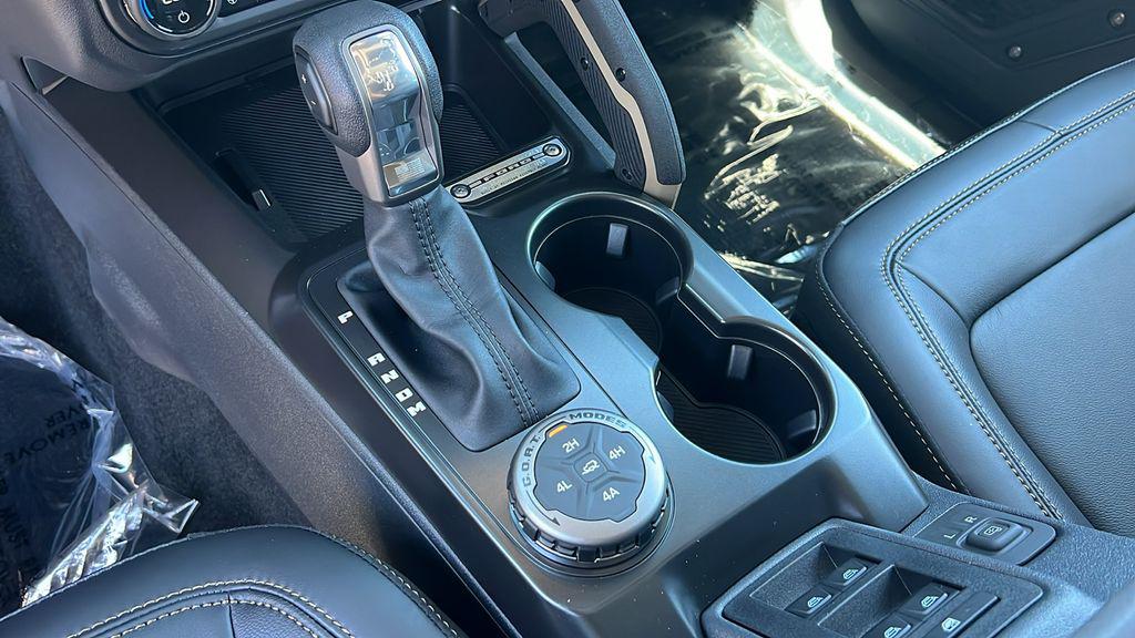 2026 FORD BRONCO BADLANDS — миниатюра 17