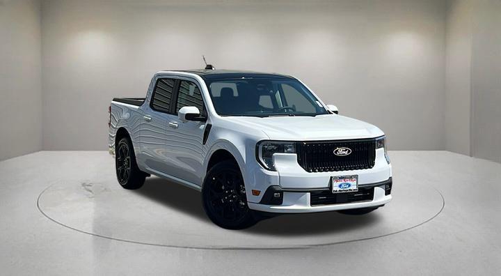 New 2025 Ford Maverick Lobo