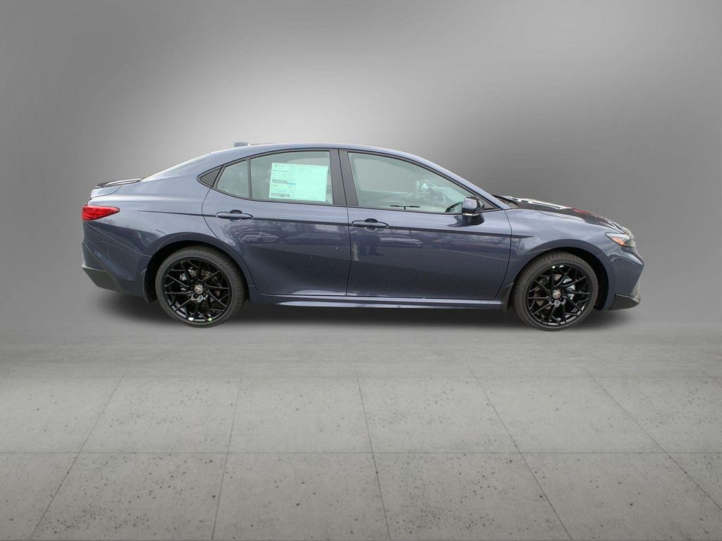 TOYOTA CAMRY - 6