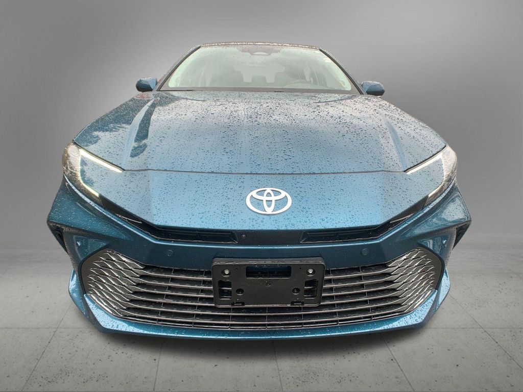 صورة 8 لـ 2026 Toyota CAMRY XLE