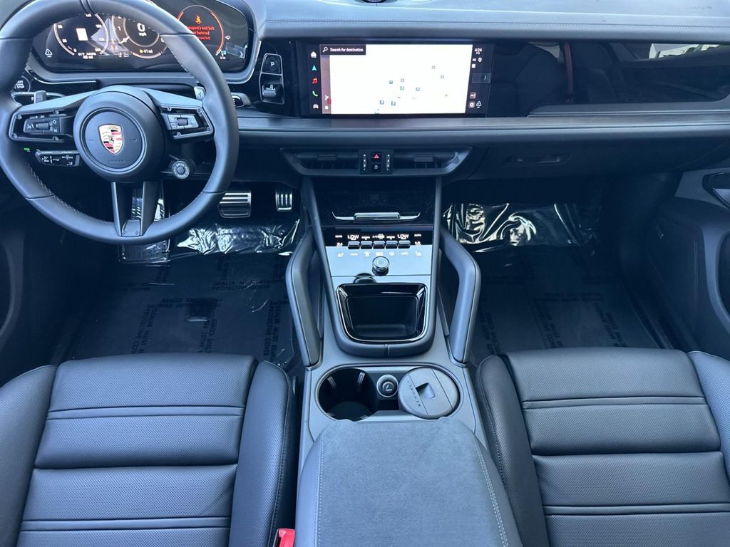2026 Porsche CAYENNE GTS 照片 6