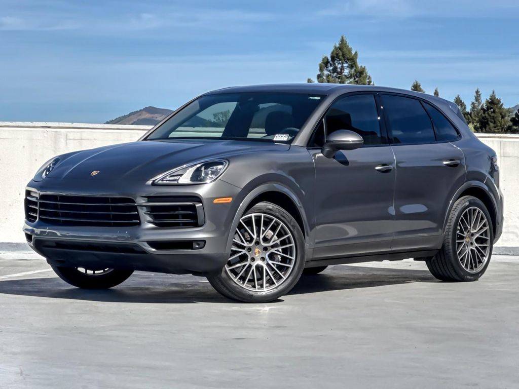 PORSCHE CAYENNE - 1