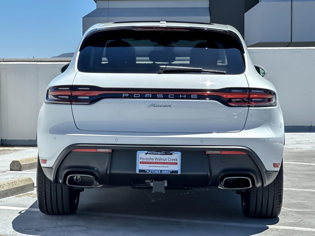 صورة 7 لـ 2026 Porsche MACAN