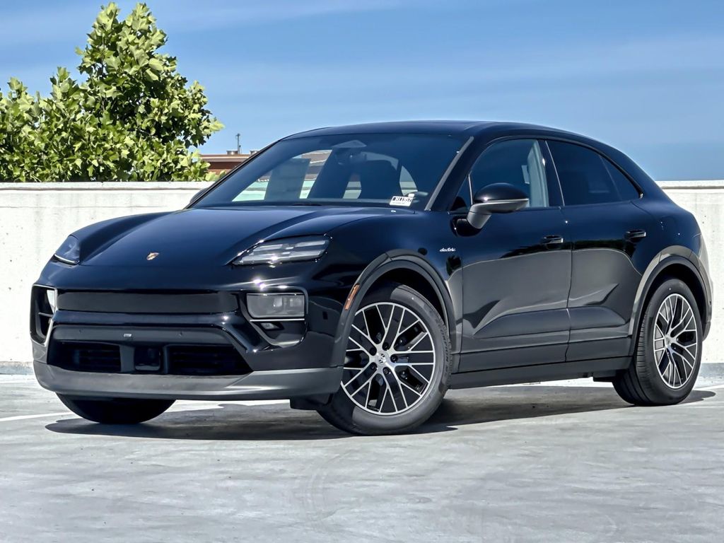 New 2026 Porsche Macan Macan Electric 4