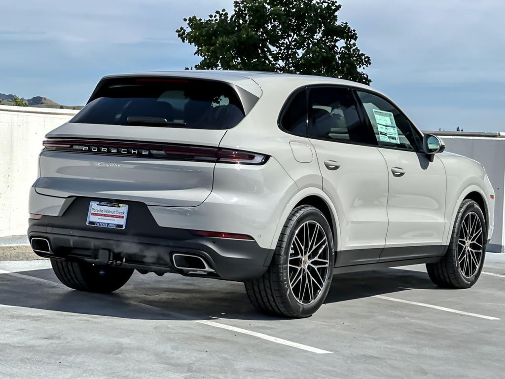 PORSCHE CAYENNE - 8