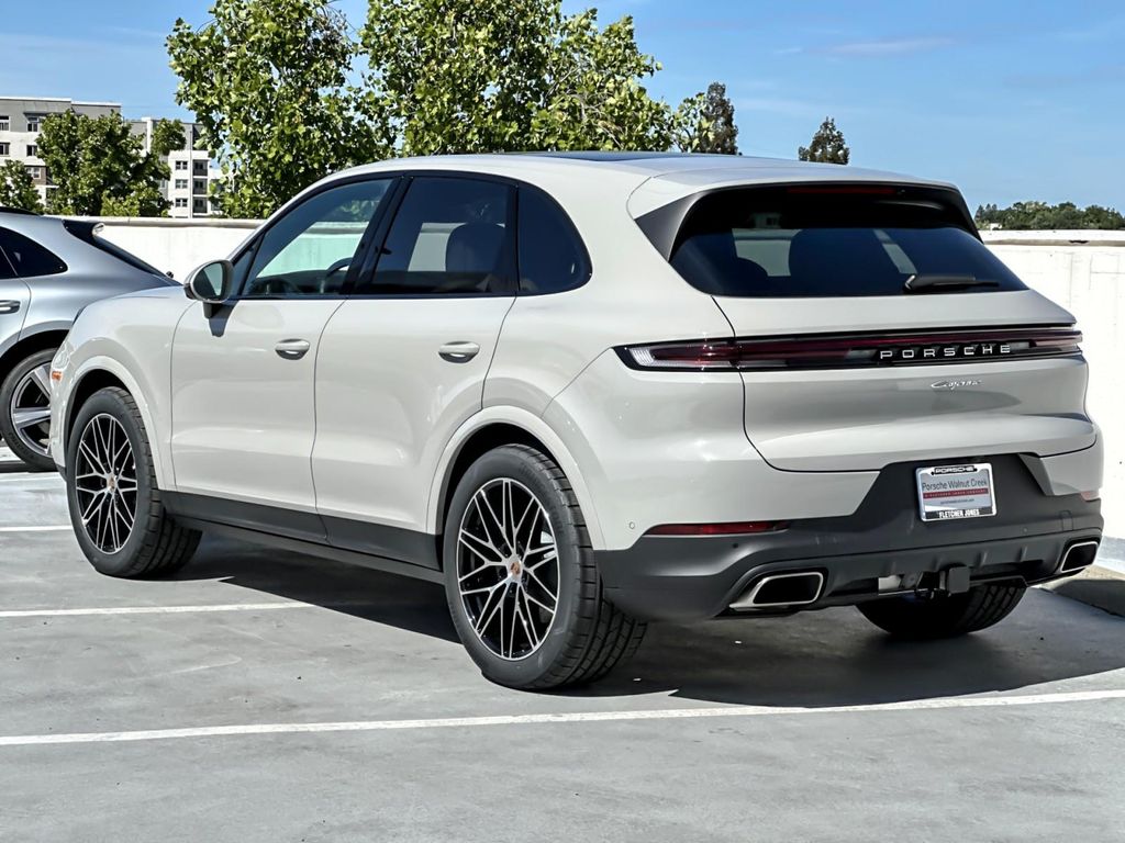 PORSCHE CAYENNE - 3