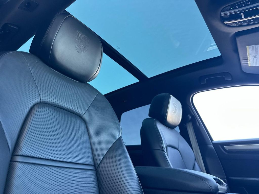 2023 Porsche CAYENNE PLATINUM EDITION 缩略图 17