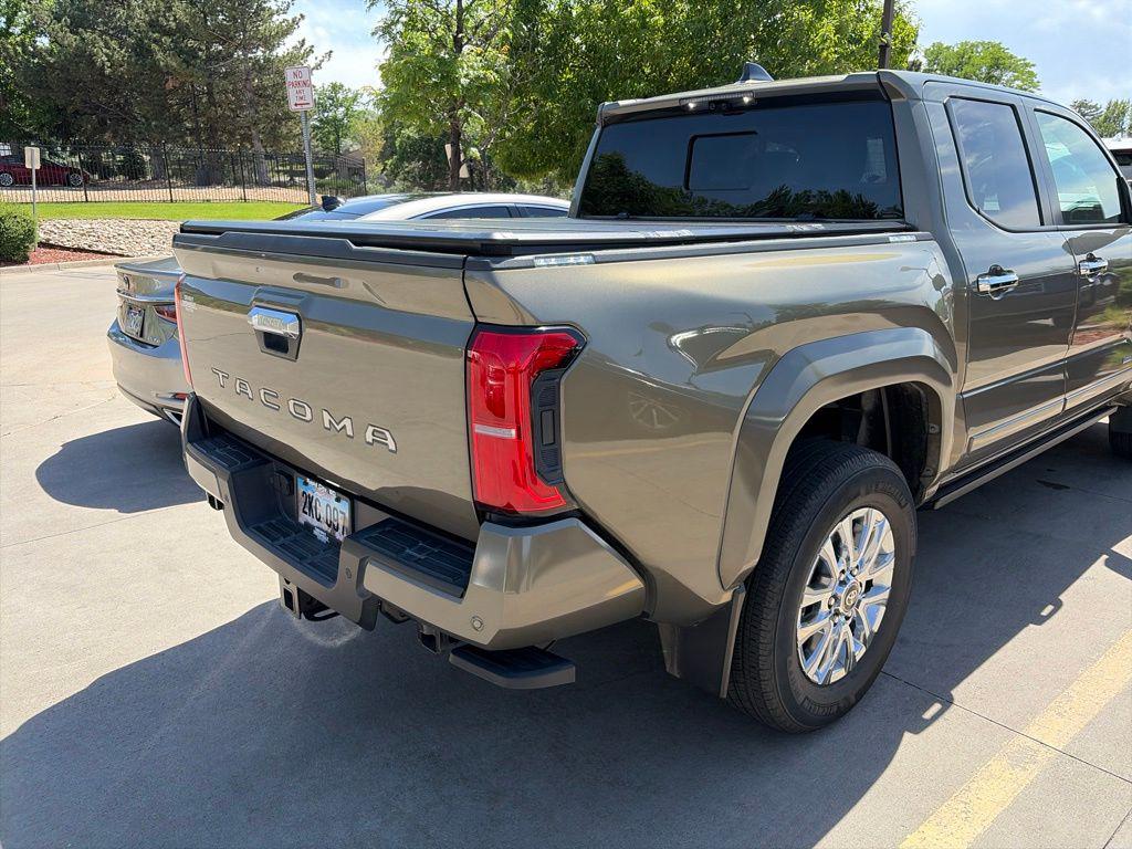 2025 TOYOTA TACOMA LIMITED photo 3