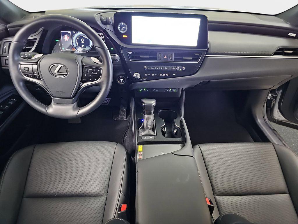 2025 LEXUS ES 300H BASE photo 10