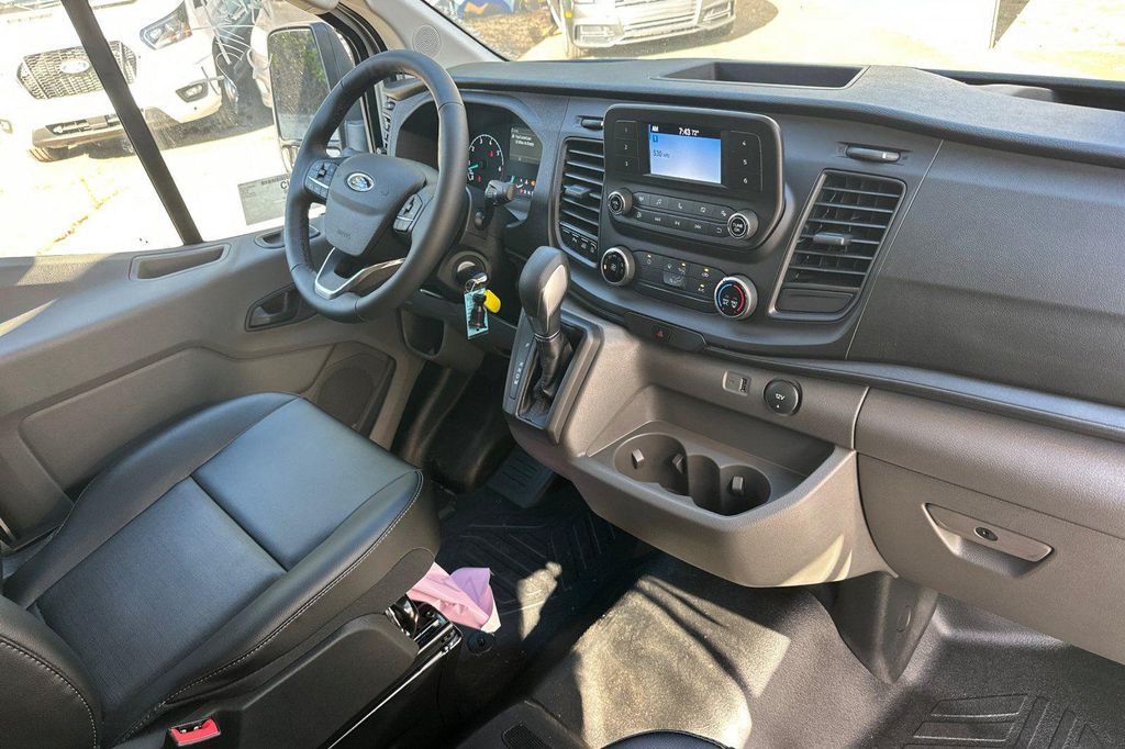 صورة مصغرة 17 لـ 2025 FORD TRANSIT-350 BASE