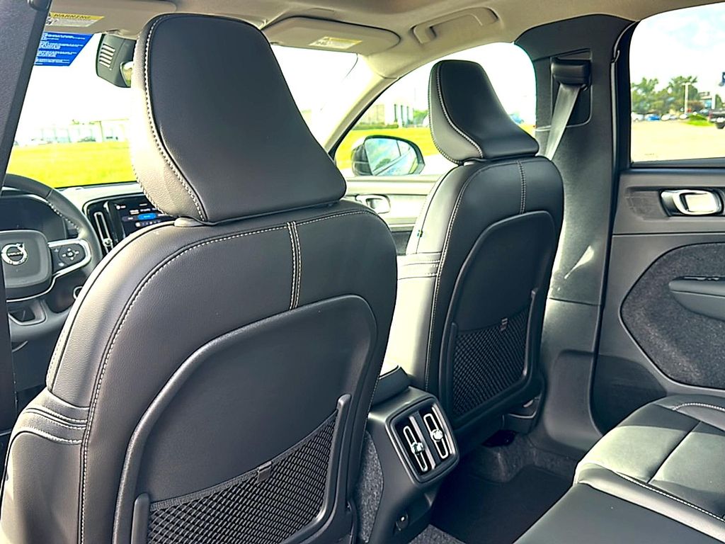 2026 Volvo XC40 B4 PLUS 缩略图 14