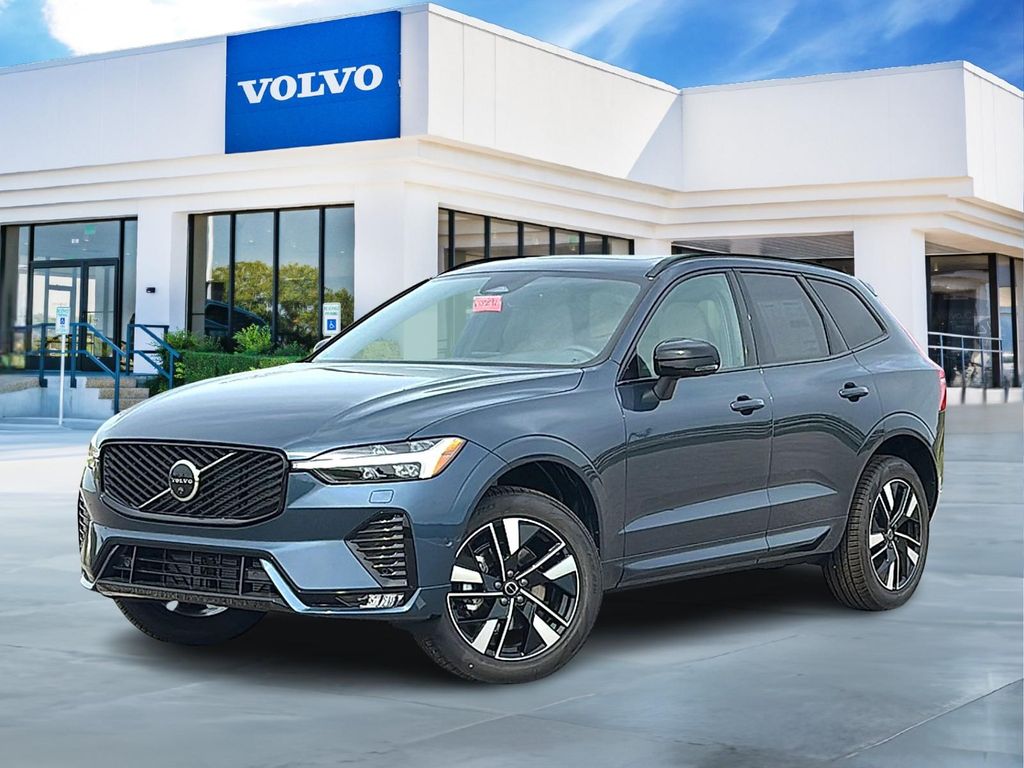 New 2026 Volvo XC60 B5 Plus