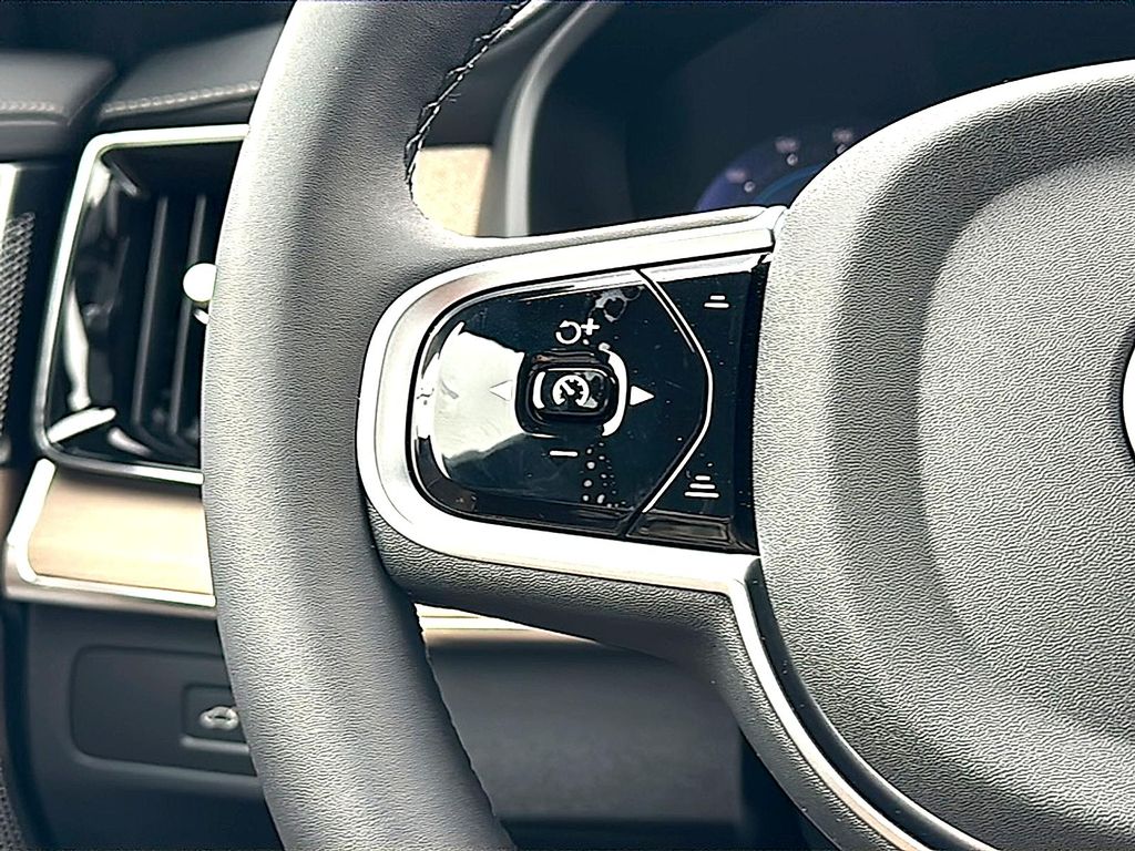 2025 Volvo XC90 PLUG-IN HYBRID T8 ULTRA 6-SEATER 缩略图 21