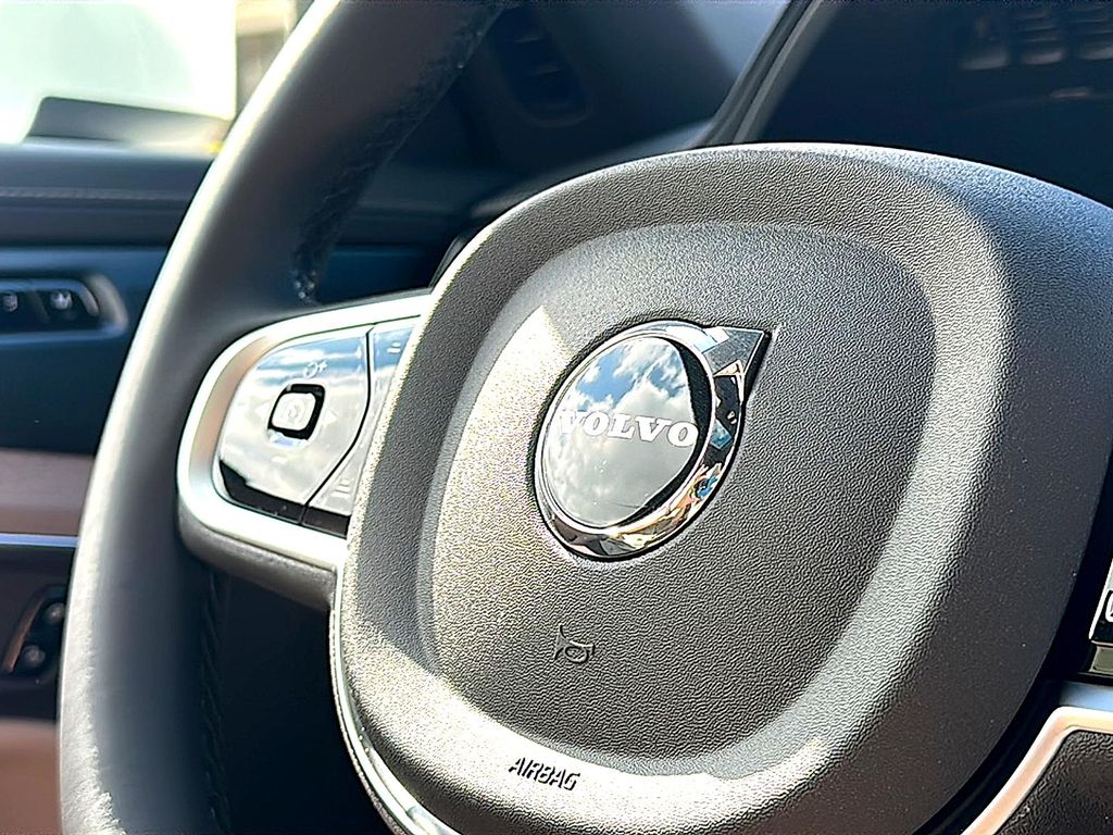 2026 Volvo XC90 PLUS, B6 AWD GAS (MILD HYBRID), GASOLINE, BRI — миниатюра 22