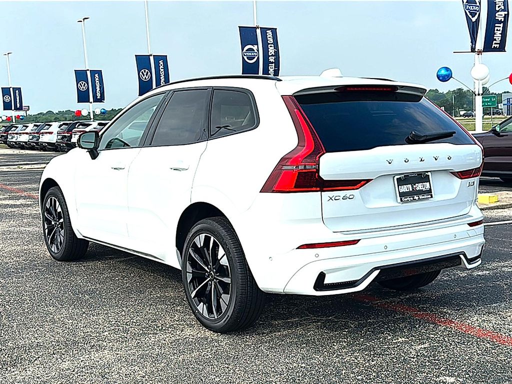 صورة 6 لـ 2026 Volvo XC60 B5 PLUS