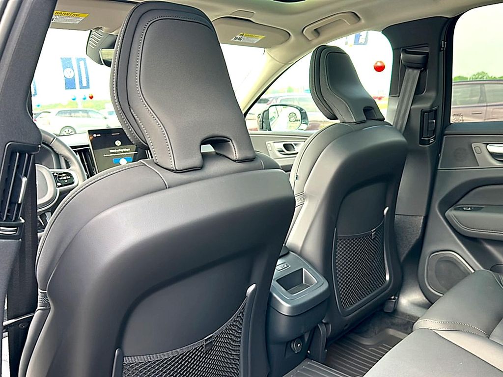 2026 Volvo XC60 B5 PLUS 缩略图 15