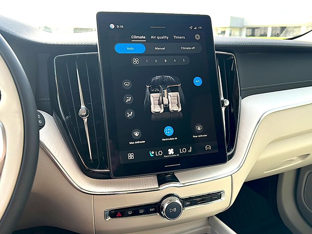 صورة مصغرة 21 لـ 2026 Volvo XC60 PLUG-IN HYBRID T8 ULTRA