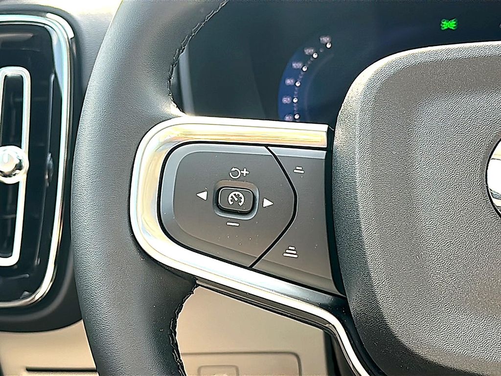 2026 Volvo XC40 PLUS, B5 AWD GAS (MILD HYBRID), DARK 缩略图 20