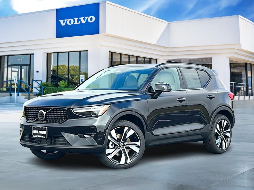 New 2026 Volvo XC40 Ultra, B5 AWD Gas (mild hybrid), Dark
