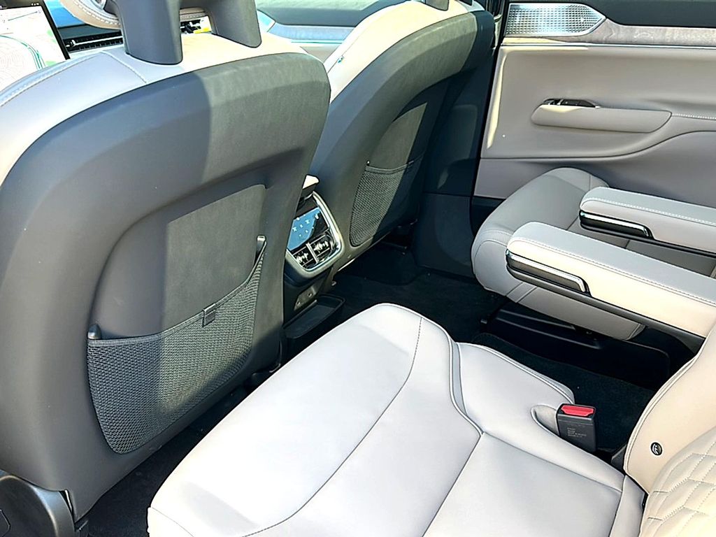 2025 Volvo EX90 TWIN MOTOR PERFORMANCE ULTRA 6-SEATER 缩略图 14
