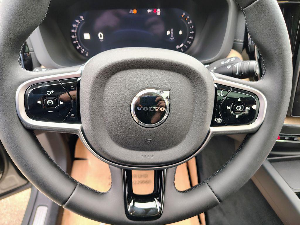 صورة مصغرة 13 لـ 2026 Volvo XC60 B5 ULTRA