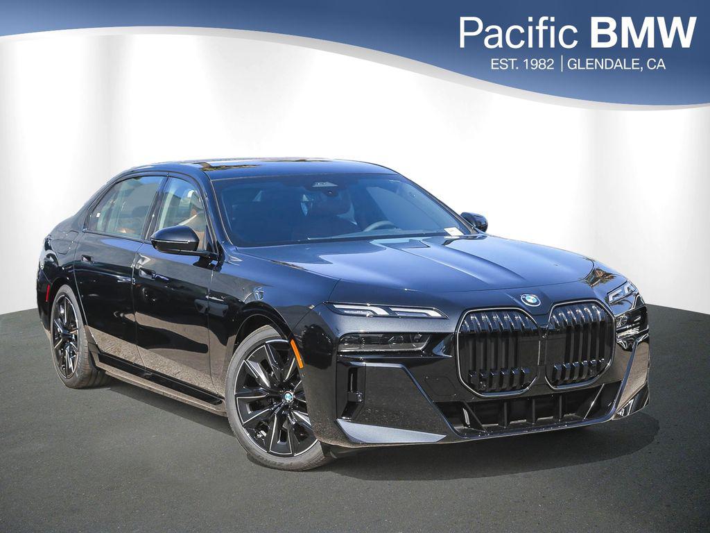 New 2026 BMW 750e i xDrive