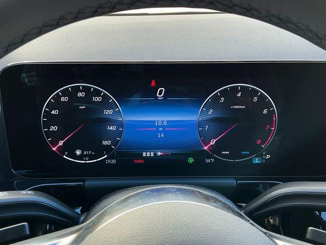 MERCEDES-BENZ GLA - 2