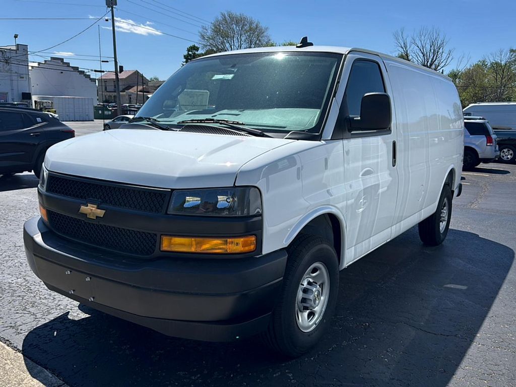 New 2025 Chevrolet Express 2500 LT