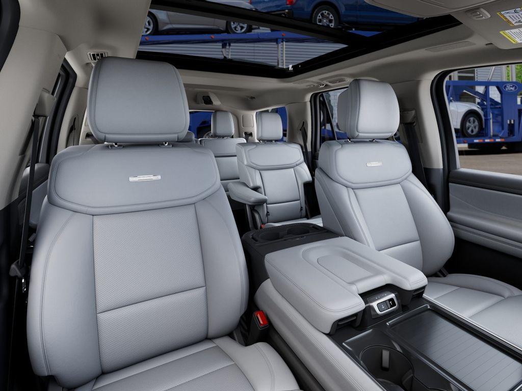 صورة 11 لـ 2027 FORD EXPEDITION PLATINUM