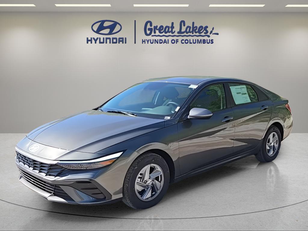 New 2026 Hyundai ELANTRA SE