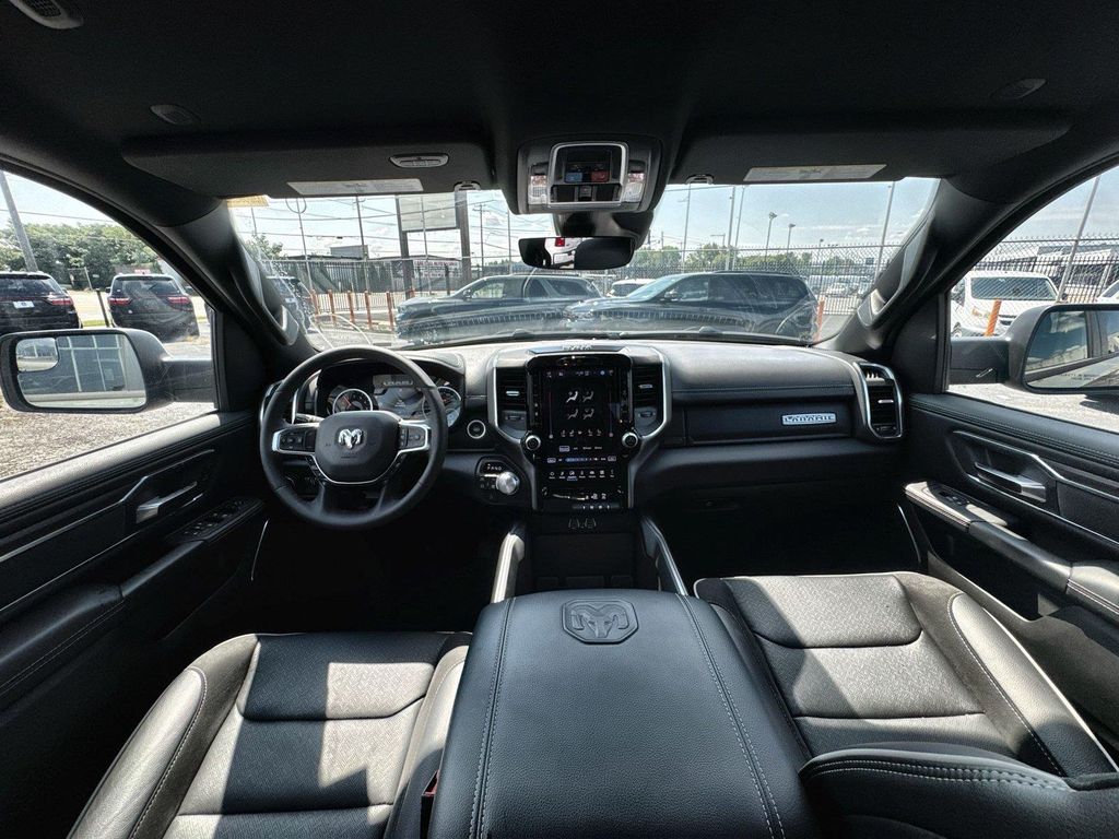 2026 RAM 1500 LARAMIE 缩略图 11