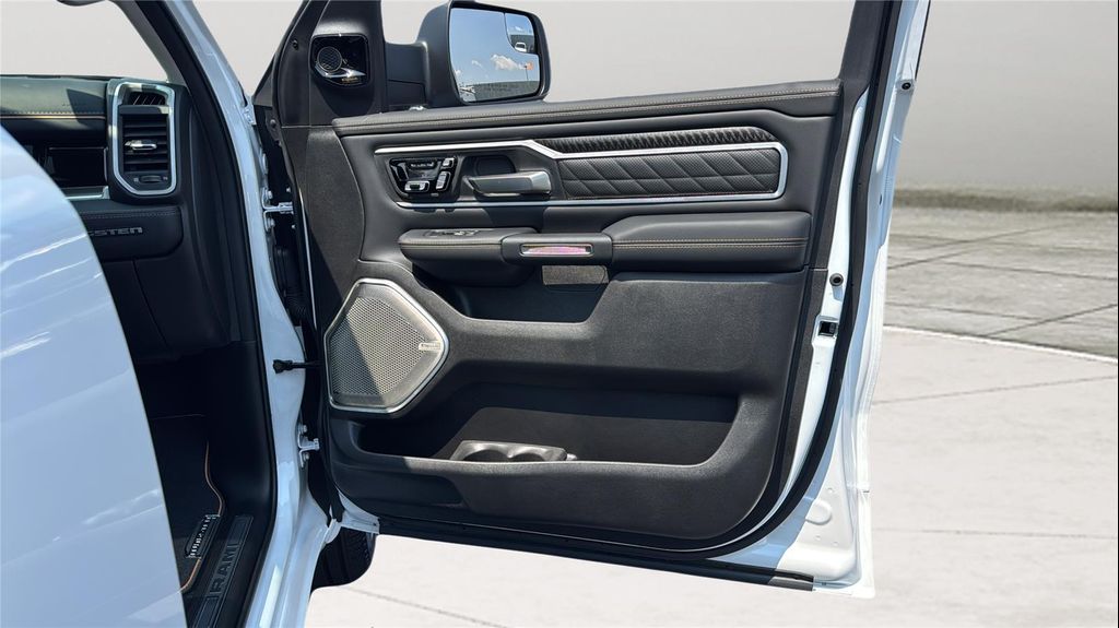 2026 RAM 1500 ST thumbnail 20