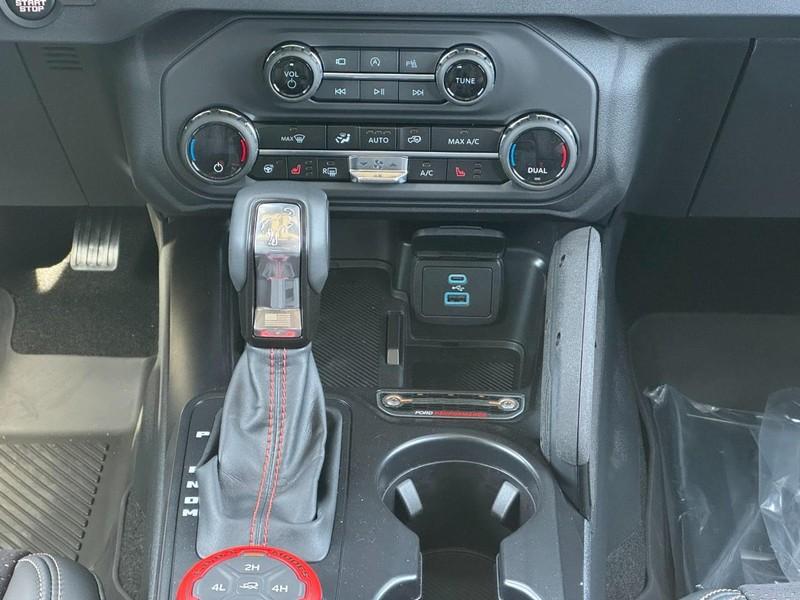 FORD BRONCO RAPTOR - 9