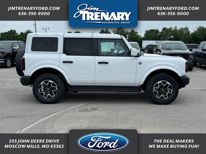 New 2026 Ford Bronco Outer Banks