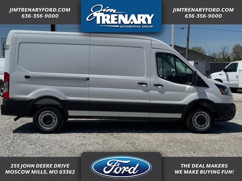 New 2026 Ford Transit-250 148 WB Medium Roof Cargo