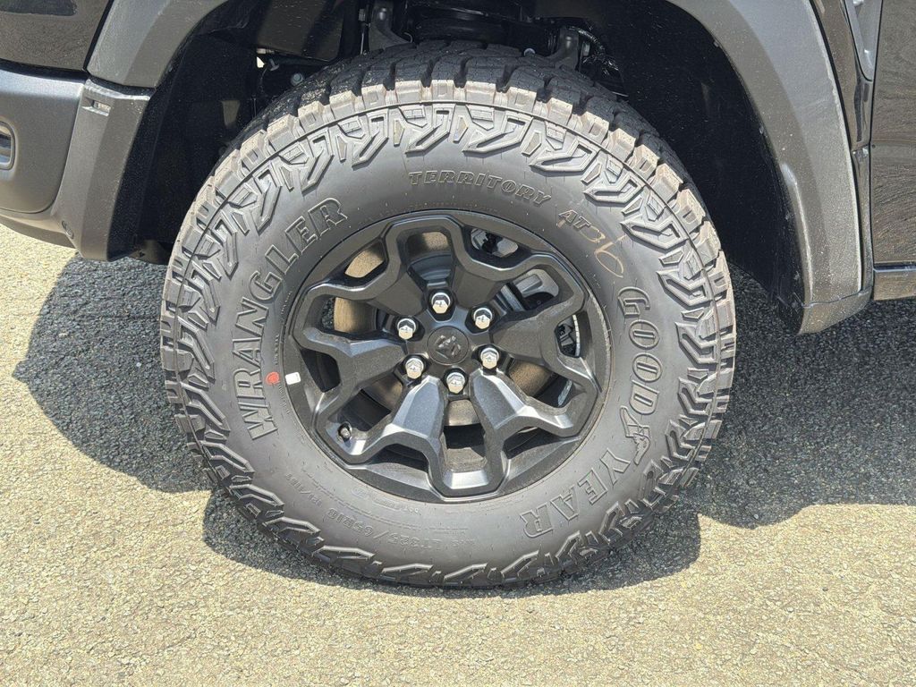 صورة 9 لـ 2026 RAM 1500 RHO CREW CAB 4X4 5'7' BOX