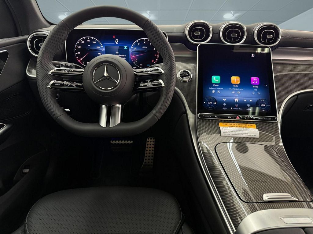 2026 Mercedes-BENZ GLC — миниатюра 25