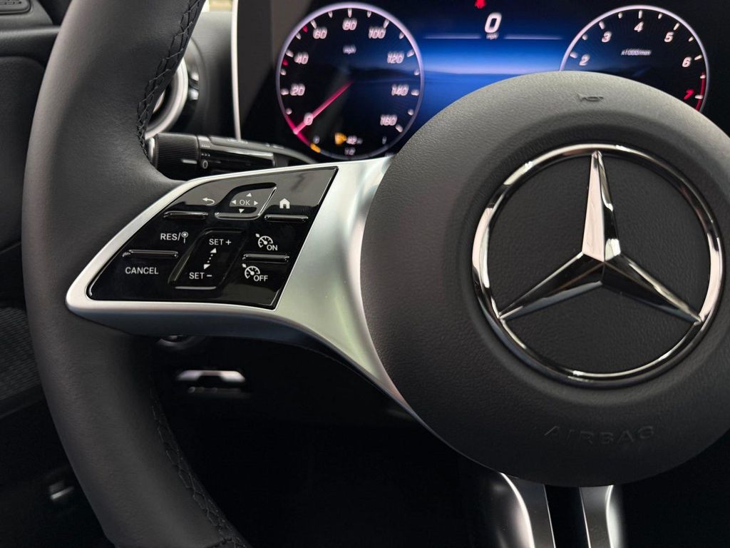 صورة مصغرة 13 لـ 2026 Mercedes-BENZ C-CLASS