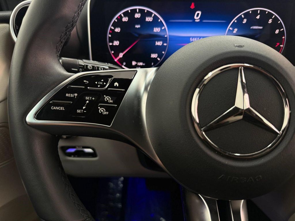 2026 Mercedes-BENZ GLC — миниатюра 13