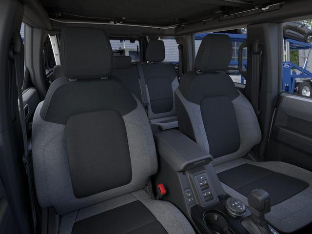 FORD BRONCO - 10