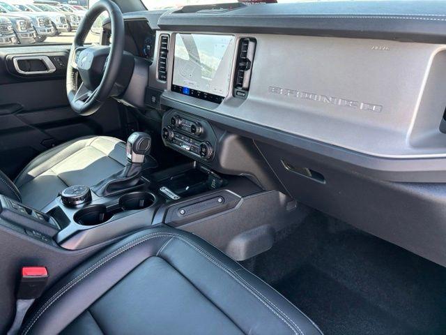 2026 FORD BRONCO OUTER BANKS — миниатюра 21