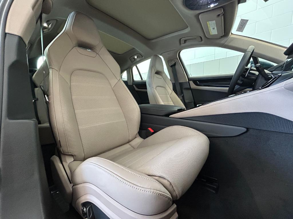 صورة مصغرة 22 لـ 2026 Porsche PANAMERA 4