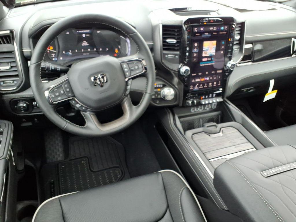 صورة 10 لـ 2026 RAM 1500 LIMITED