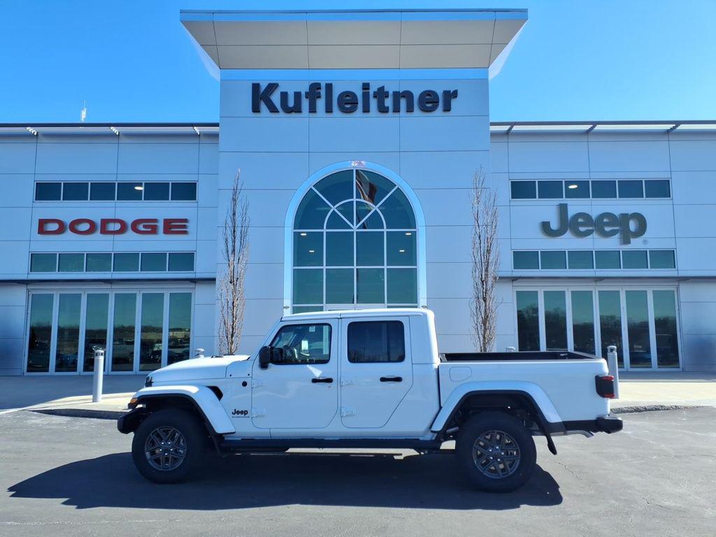 New 2026 Jeep Gladiator Sport S
