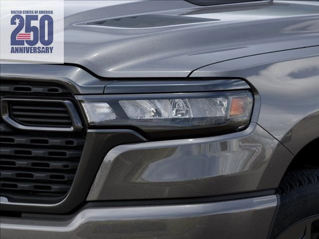 2026 RAM 1500 EXPRESS — миниатюра 11