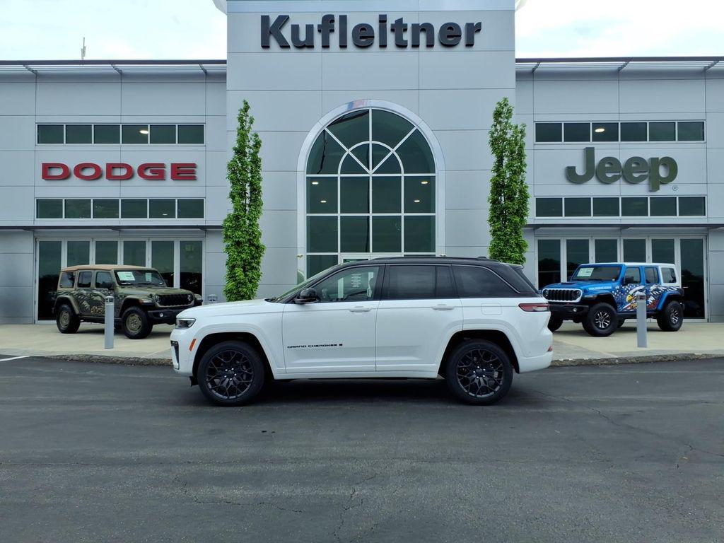 New 2026 Jeep Grand Cherokee Summit
