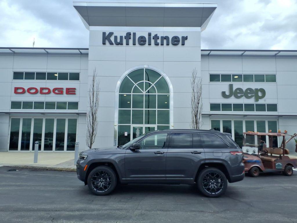 New 2026 Jeep Grand Cherokee Summit