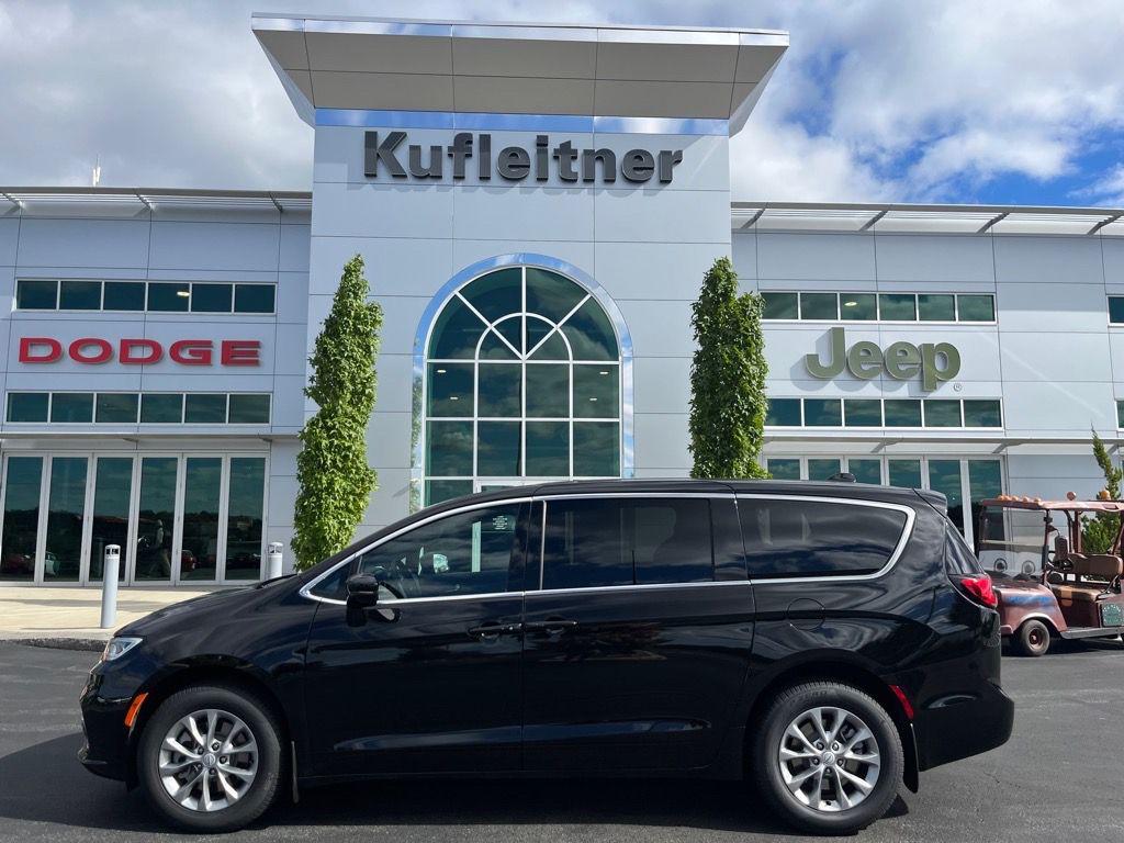 New 2026 Chrysler Pacifica L