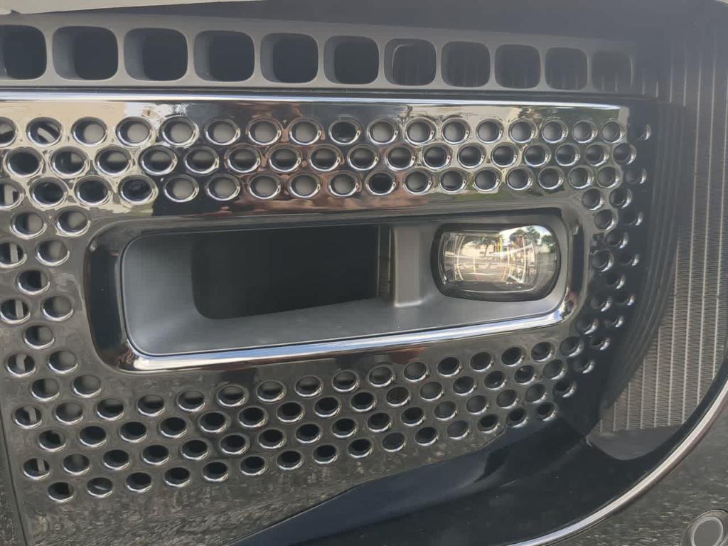 2025 LAND Rover DEFENDER 90 V8 — миниатюра 11